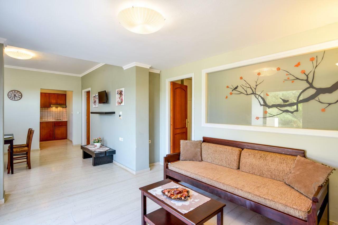 Poseidon Apartments Kato Daratso Dış mekan fotoğraf